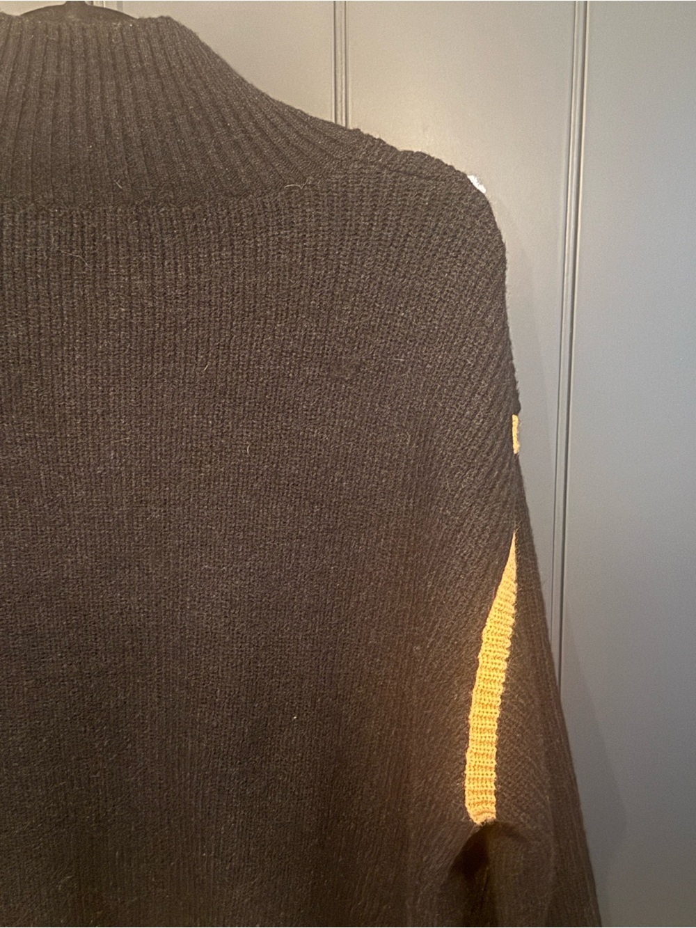 🎨 Entro Women’s Black Knit Contrast Trim Quarter Zip Sweater - Size L - Picture 11 of 11
